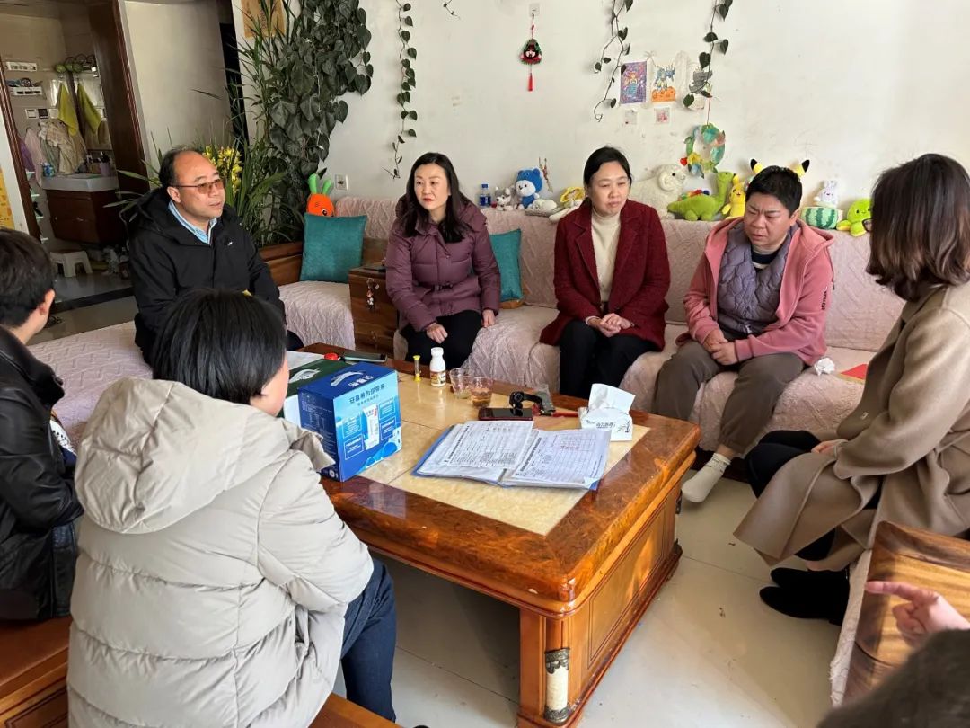 慰问3.jpg 慰问3.jpg