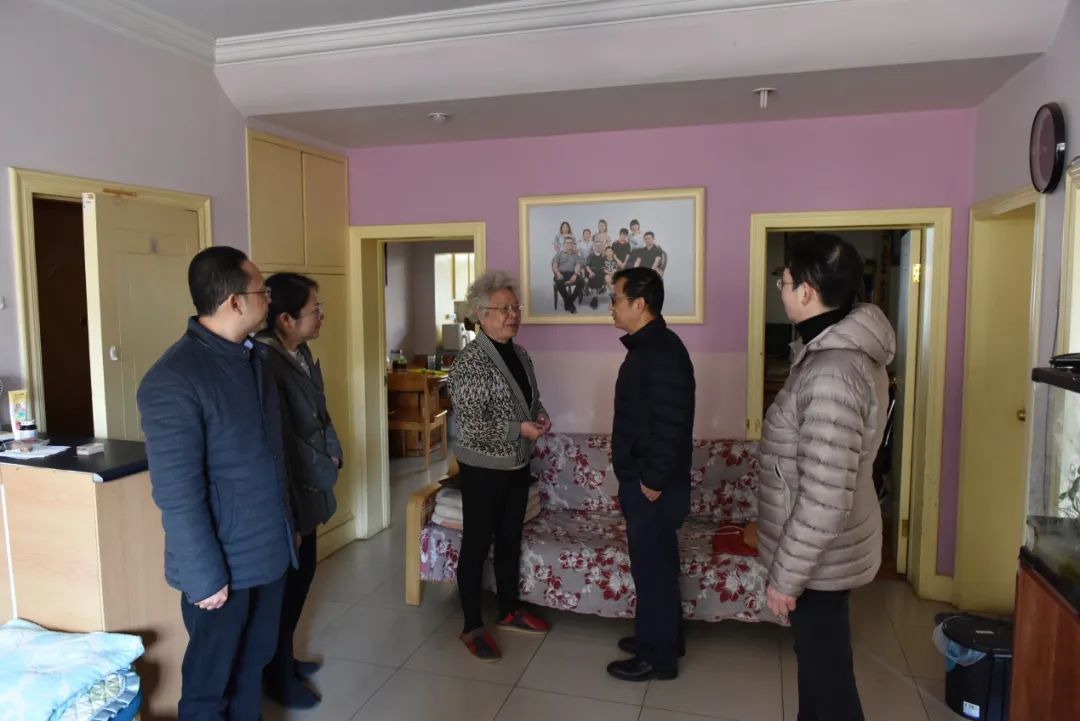 慰问4.jpg 慰问4.jpg